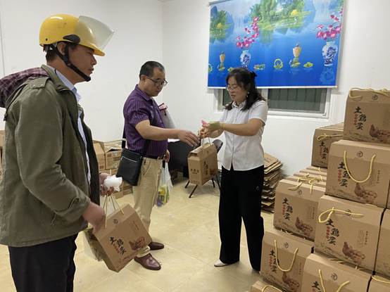 心懷感恩，溫暖中秋